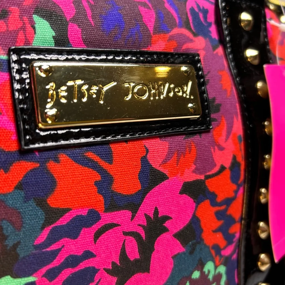 Betsey Johnson - new - Picture 4 of 6
